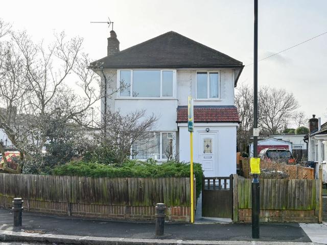 House for rent in London Borough of Ealing, Greater London