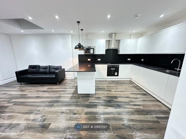 Room for rent in London Borough of Croydon, Greater London