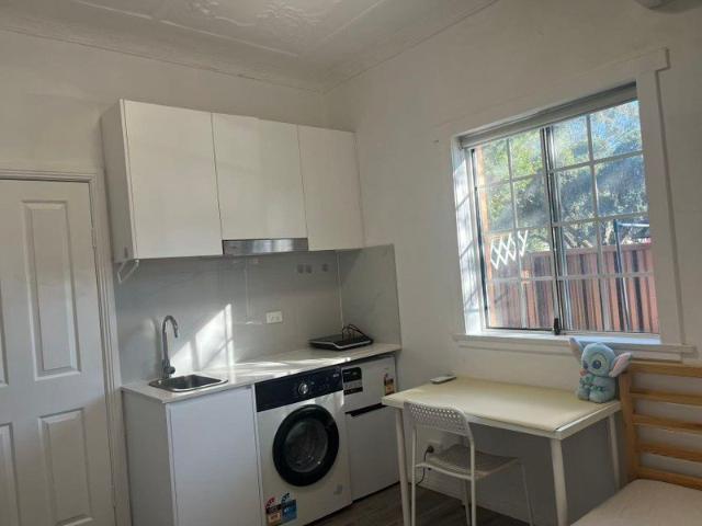 Granny Flat for rent in Sydney, New South Wales