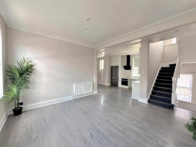 Apartment for rent in Beckenham, Greater London