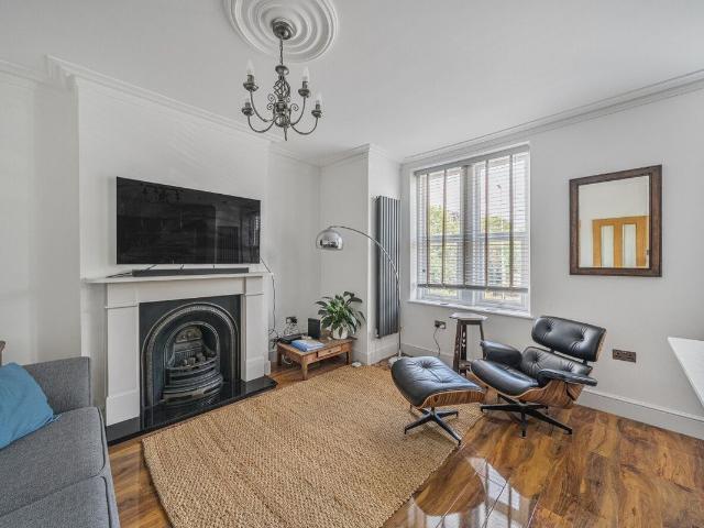 Apartment for rent in London Borough of Bromley, Greater London