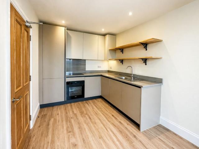 Apartment for rent in London Borough of Bromley, Greater London