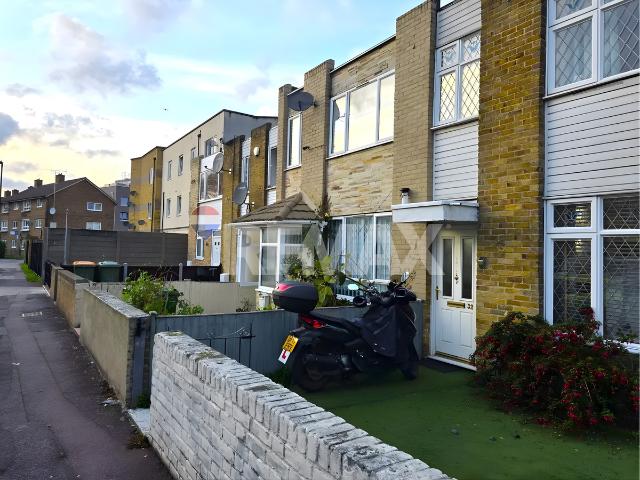 House for rent in London Borough of Newham, Greater London