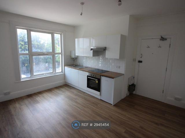 Room for rent in Penge, Greater London