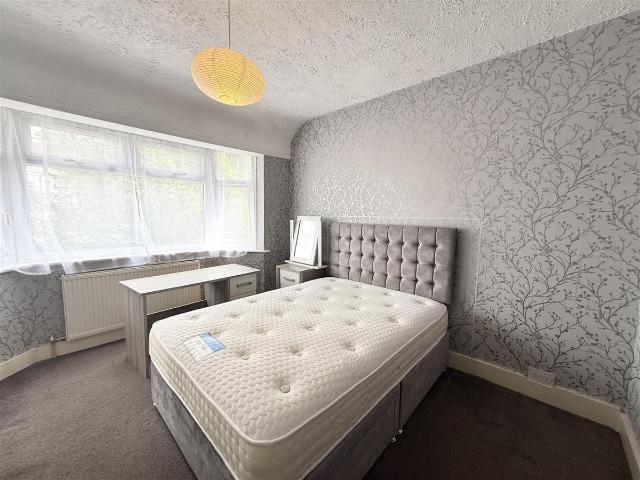 House for rent in Lower Edmonton, Greater London