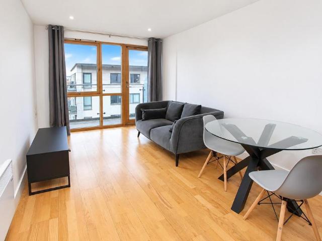 Apartment for rent in Steander, Leeds