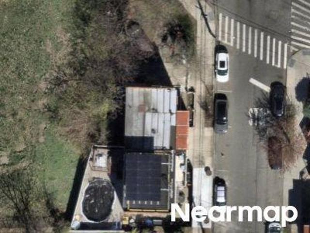 House for sale in The Bronx, Arverne