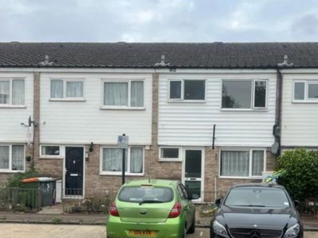 Apartment for rent in Maryland, Greater London