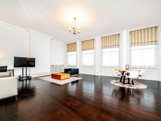 Apartment for rent in Aldgate, Lyons