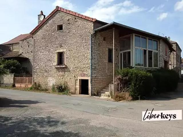 Maison vente à Mâcon, Cruzille