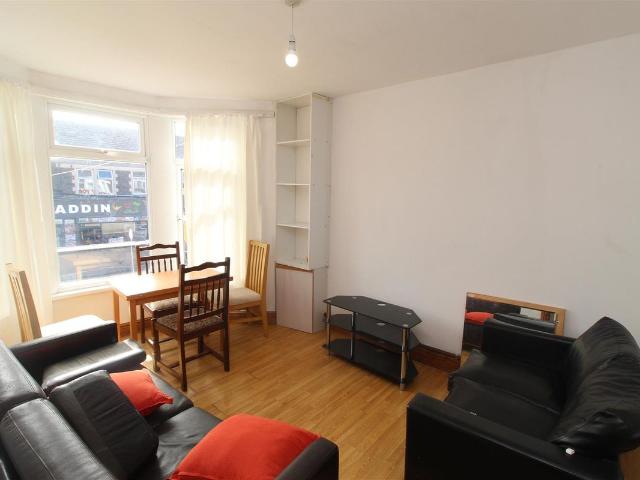 Apartment for rent in Falcon Lodge, Wales