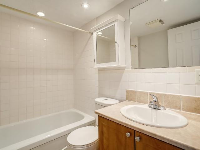 Apartment for rent in Mulhurst Bay, Ontario