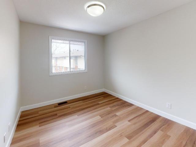 Apartment for rent in Mulhurst Bay, Ontario