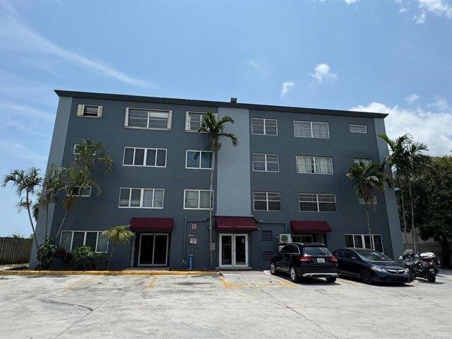 Condo for sale in Deerfield Beach