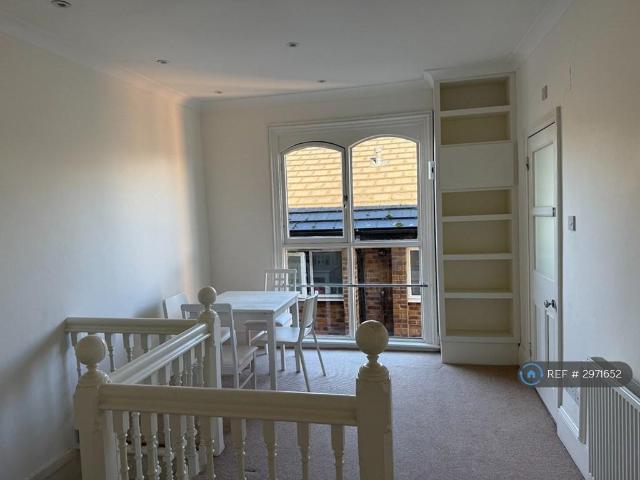Apartment for rent in West Norwood, Greater London