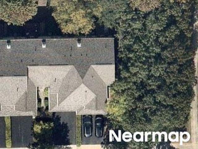 Townhouse for sale in Naperville, Illinois