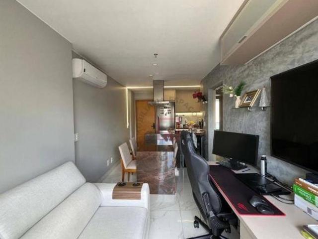 Apartamento venda em Região Geográfica Imediata do Distrito Federal, Região Integrada de Desenvolvimento do Distrito Federal e Entorno
