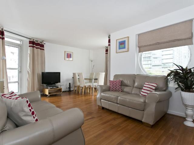 Apartment for rent in Canary Wharf, Greater London