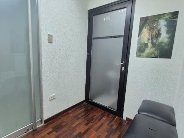 Oficina en alquiler en Leoncio Martínez, Miranda