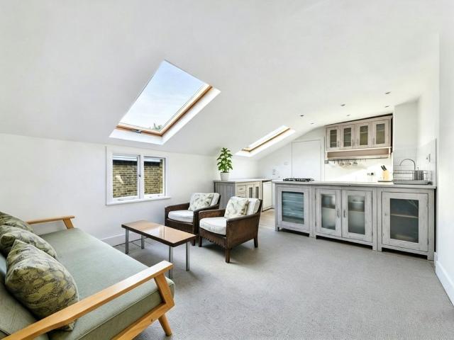 Apartment for rent in Clapham, Greater London