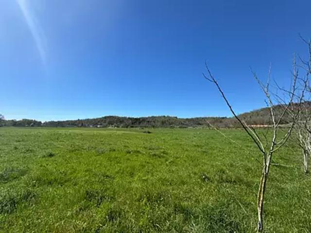Terrain vente à Cubjac, Cubjac-Auvézère-Val d'Ans