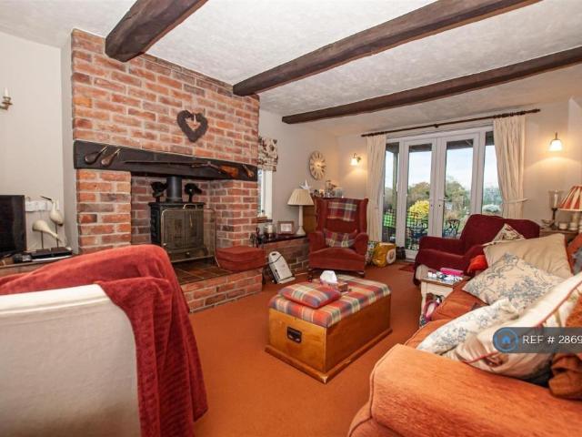 House for rent in Froggatt, East Midlands