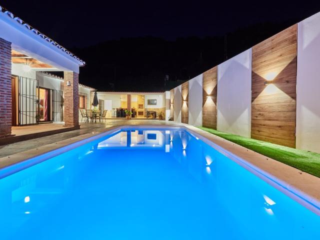 Casa en alquiler en Casabermeja, Málaga