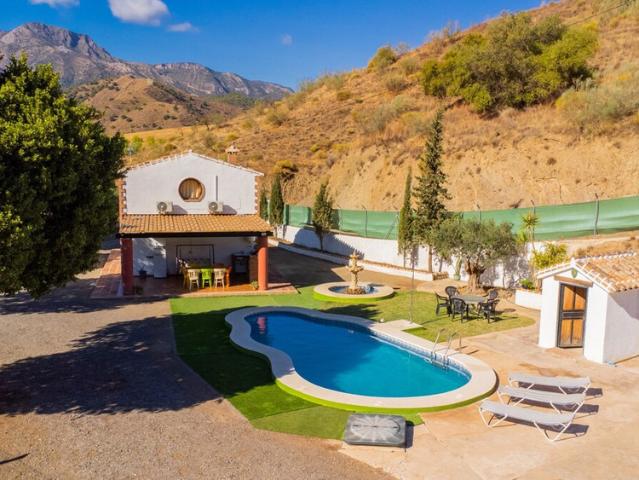 Casa en alquiler en Casarabonela, Málaga