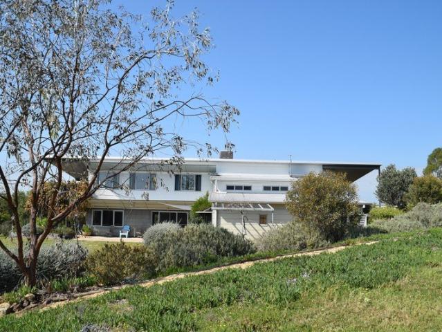Cottage for sale in Curra Creek, Dubbo Regional Council