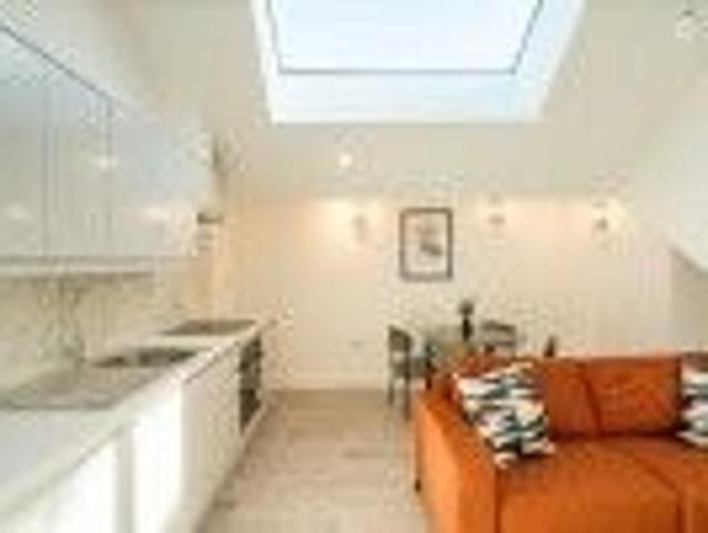 Apartment for rent in Ponders End, Greater London