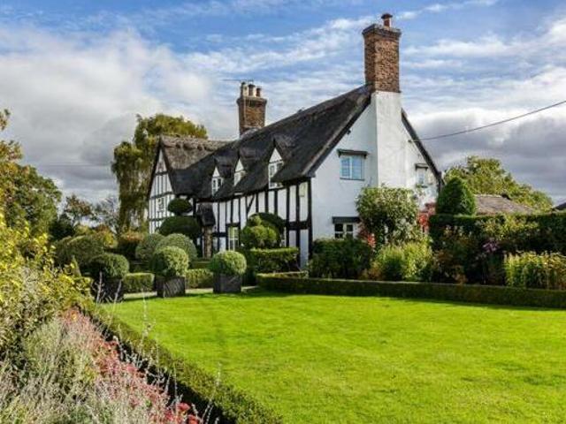 House for sale in Lyons, Greater London