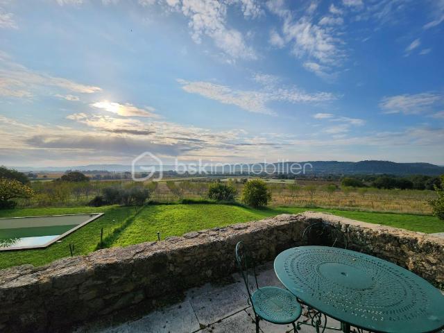 Château vente à Apt, Cucuron