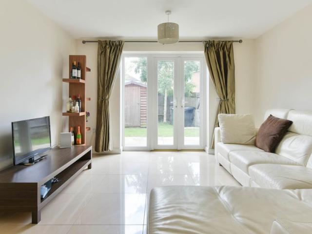 House for rent in Stoneleigh, Ewell