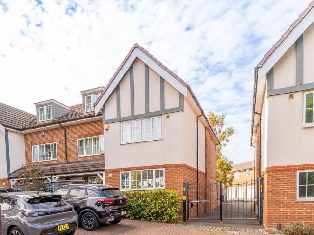 House for rent in Cuddington, Epsom and Ewell