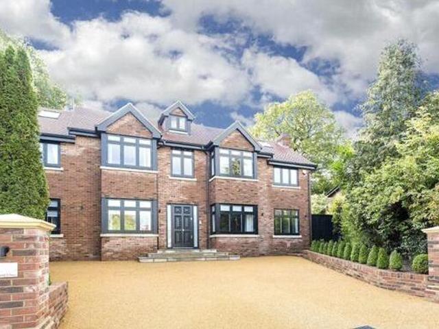 House for sale in Potters Bar, Isle Of Man