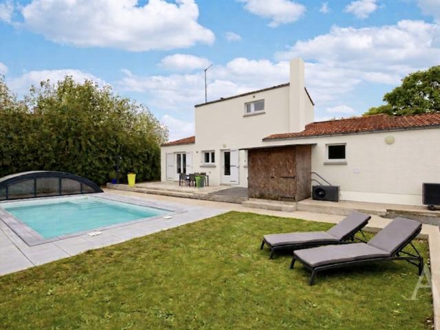 Maison vente à La Roche-sur-Yon, Cugand