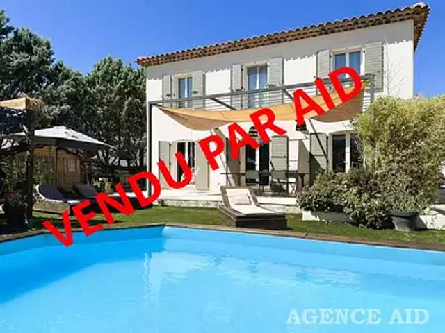 Maison vente à Cuges-les-pins, La Roque