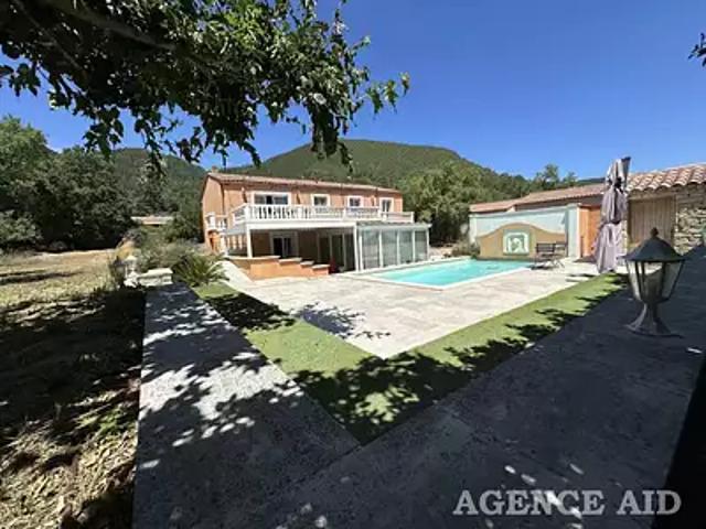 Maison vente à Cuges-les-pins, La Roque