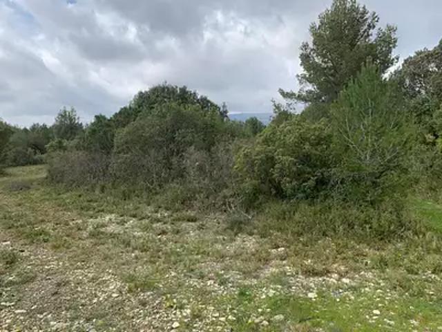 Terrain vente à Cuges-les-pins, La Roque