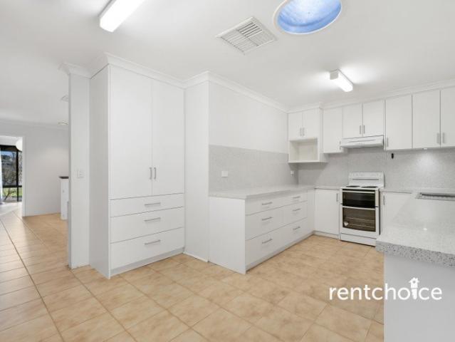 Duplex for rent in Cooloongup, Western Australia
