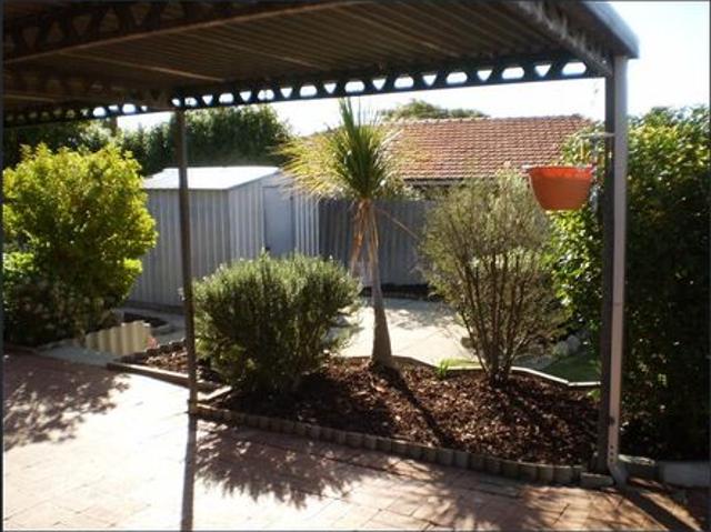 House for rent in Kardinya, Western Australia