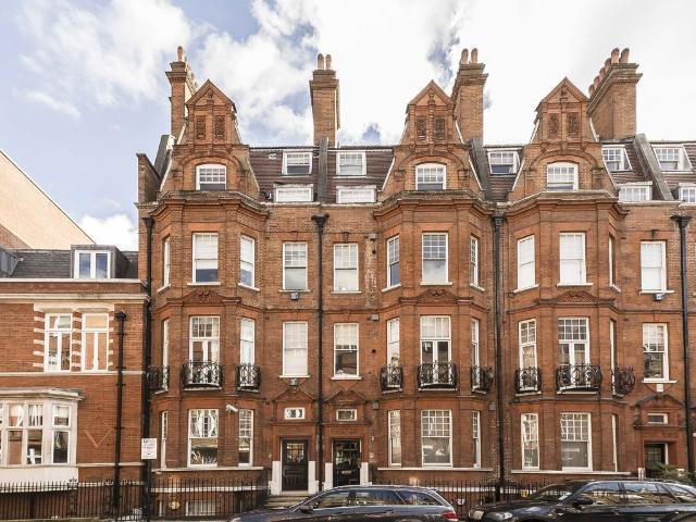 Apartment for rent in Chelsea, Greater London