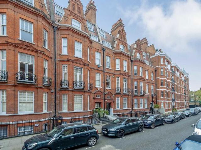 House for rent in Chelsea, Greater London