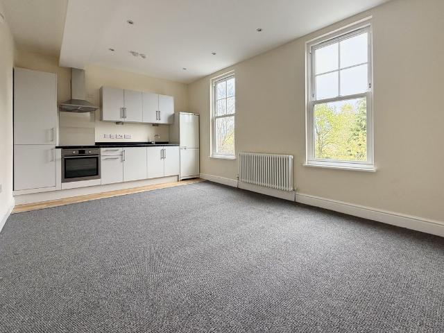 Apartment for rent in London Borough of Croydon, Kenley