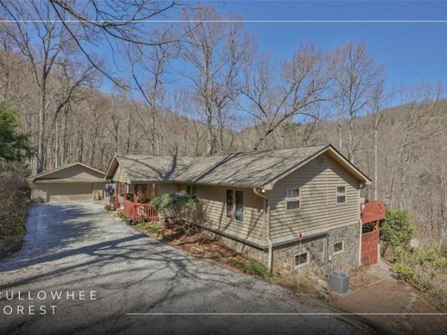 House for sale in Cullowhee