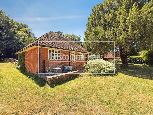 Apartment for rent in Witley, Fole