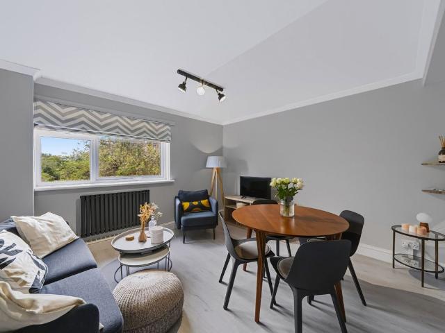 Apartment for rent in London Borough of Wandsworth, Greater London