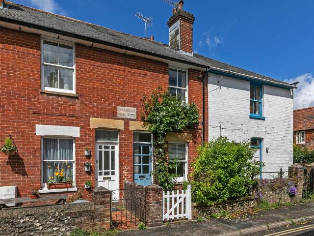 House for rent in The Close, Hampshire