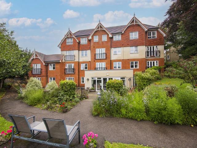 Apartment for rent in St James, Sandown Park