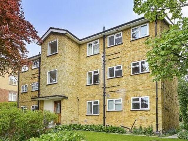 House for rent in Surrey